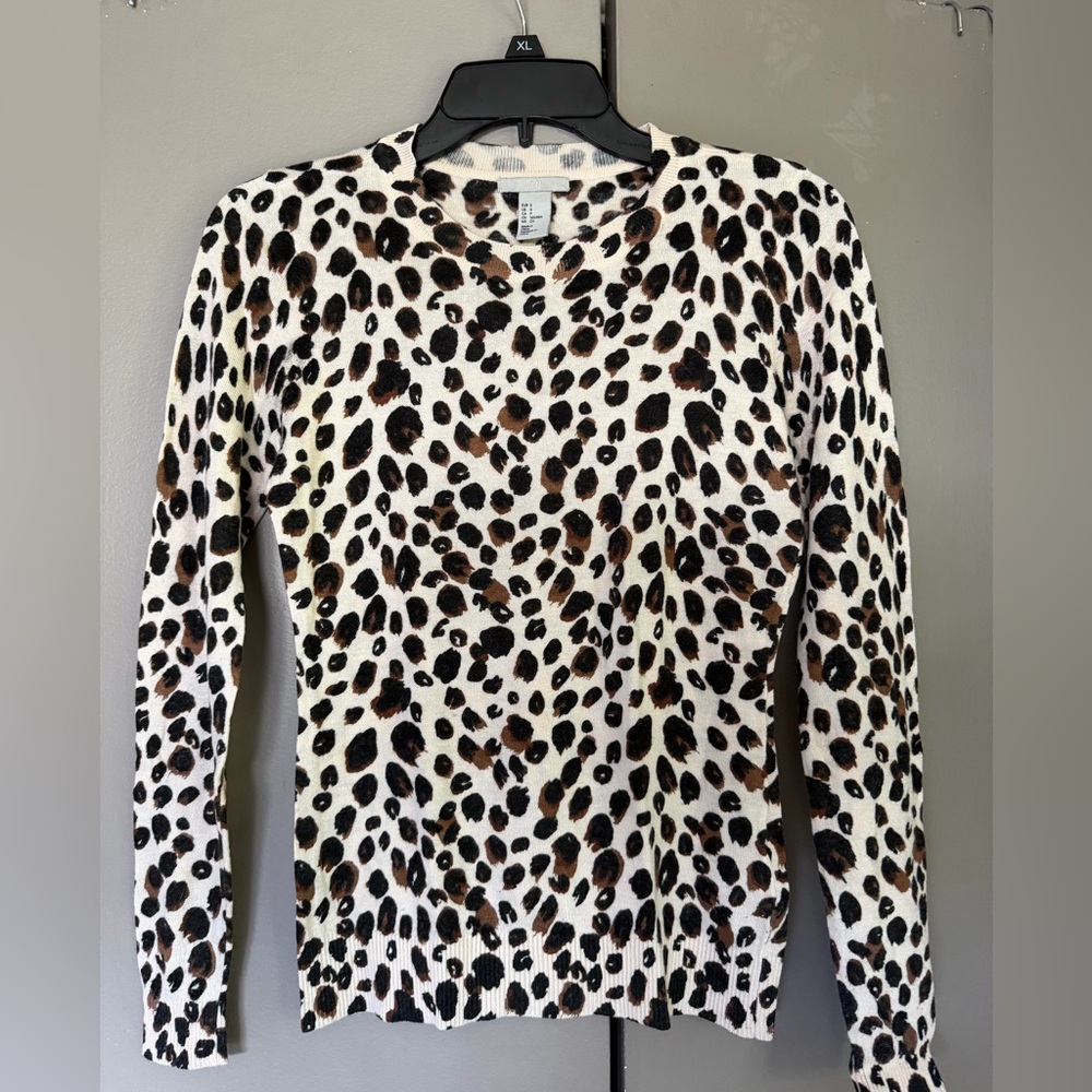 H&M White Leopard Print Crewneck Sweater with Brown & Black Spots